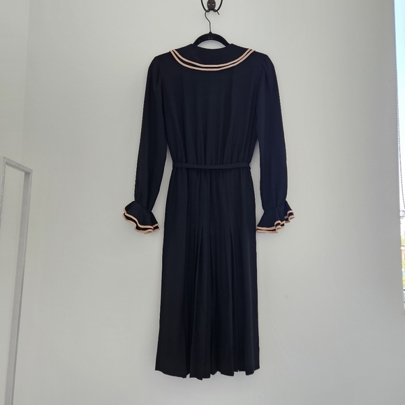 Albert Nipon Vintage Black With Cream Pleated Skirt Long Ruffled Sleeve Dress - Picture 6 of 15